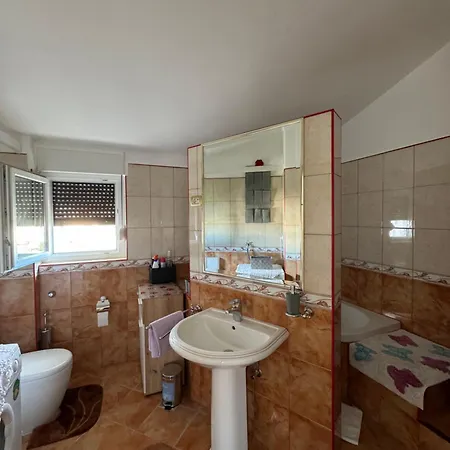 Apartman Ljube *